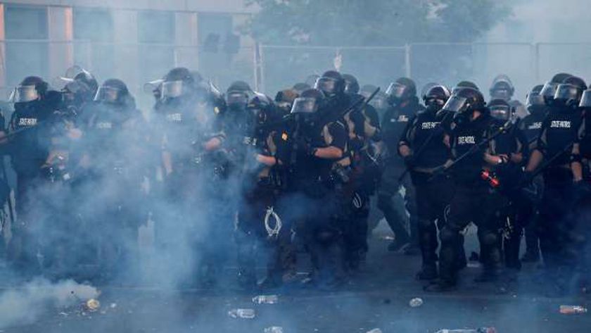 إصابة 5 ضباط شرطة بطلقات نارية خلال الاحتجاجات في لاس فيجاس