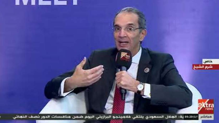عمرو طلعت: نسعى لتدريب 40 ألف شاب على تكنولوجيا الاتصالات - مصر - 