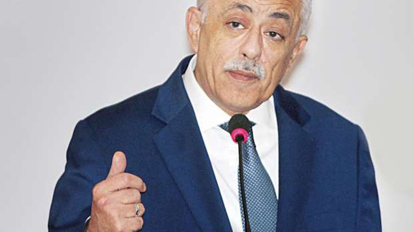 وزير التعليم عن مطالبات وقف المدارس: قد يتسبب في تفشي أوسع لكورونا - مصر - 