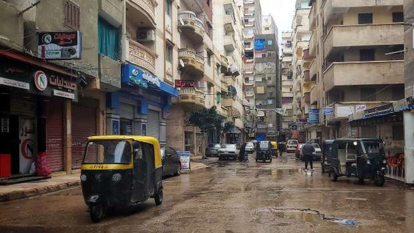 الأرصاد تحذر من طقس الغد: أمطار وشبورة.. والعظمى بالقاهره 16 درجة - مصر - 